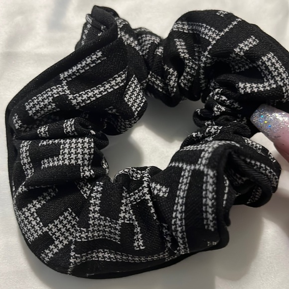 Brand new Scrunchies ! Gorgeous print and so adorable ☺️ - Picture 3 of 3